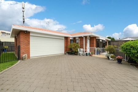 Convenient Location - Matua - Photo 4