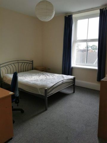 7 Elliott Road, Crookesmoor, Sheffield - Photo 5