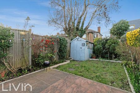 2 bedroom semi-detached house to rent - Photo 4