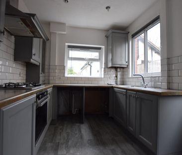 630, King Lane, Alwoodley, Leeds, LS17 7AN - Photo 1