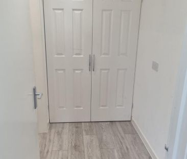 Studio to rent - Photo 6