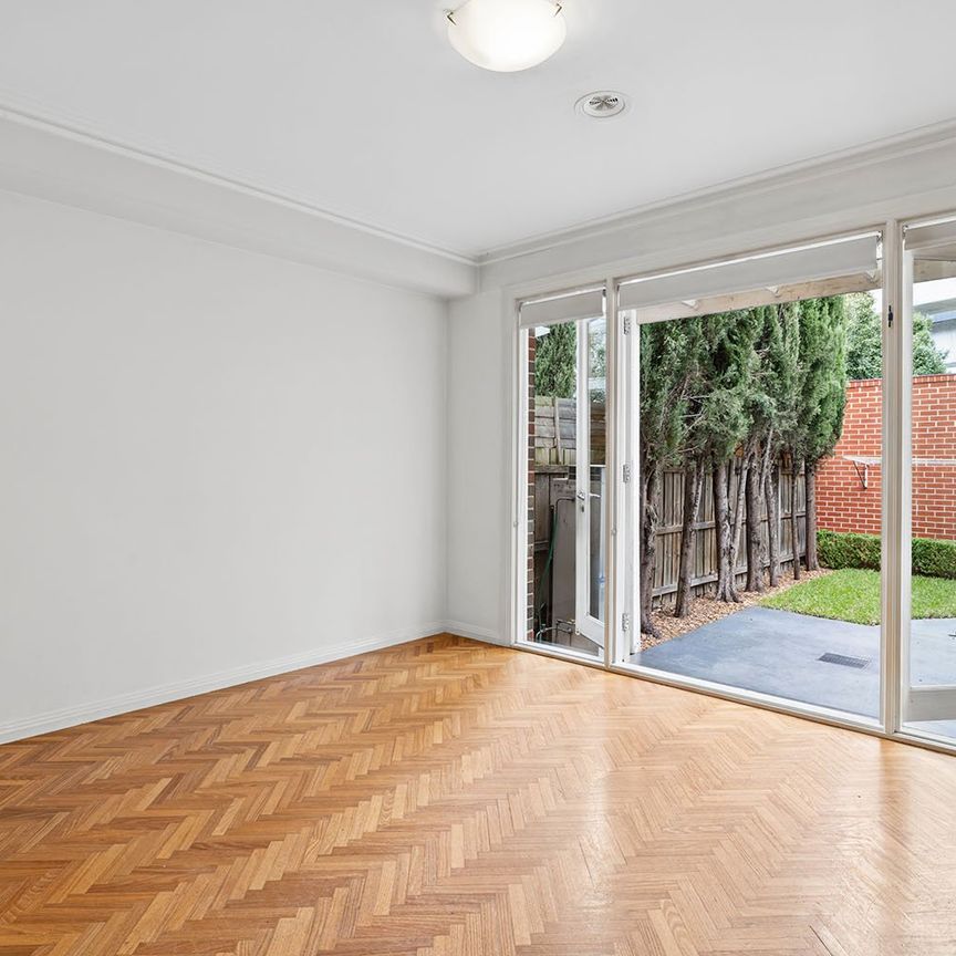 3 Bedroom Family Home! - Photo 1