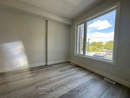 990 Deveron Crescent #17 - Photo 3