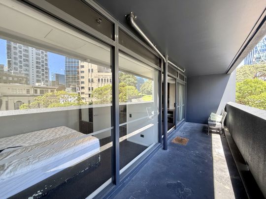 Spacious 2 bedrooms Furnished Apartment - Photo 1