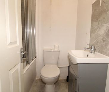 1 Bedroom Maisonette - Garden To Let - Photo 6