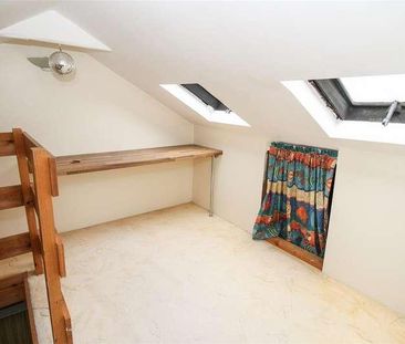 Ray Cottages, Uttons Avenue, Leigh On Sea, SS9 - Photo 6