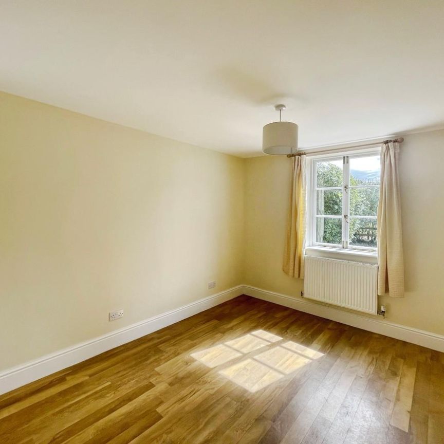 Alveston, Stratford-upon-Avon - Photo 1