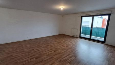 location Appartement T3 DE 76.9m² À AUBERVILLIERS - Photo 2