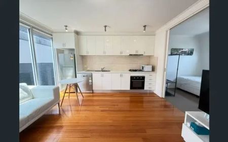 2 Nottingham Street, Melbourne - Photo 3