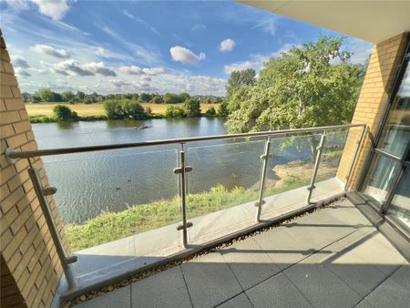 2 bedroom flat to rent - Photo 4