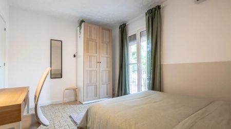 Room in a shared 4-bedroom apartment for rent in La Creu del Grau - Photo 4
