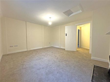 2 bedroom end of terrace house to rent - Photo 4