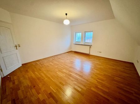 Großzügige Dachgeschosswohnung in Hoya! - Foto 3