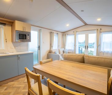 Ferry Road, Littlehampton, BN17 5DS - Photo 3