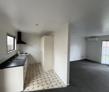 Internal Garage & Great Location - Photo 3
