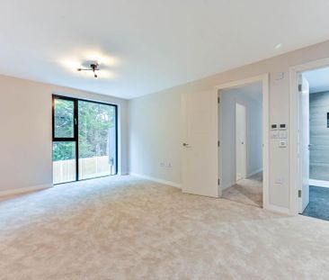 4 bedroom detached house to rent - Photo 1