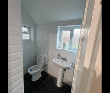 1 Bed Flat, Wellington Road, E17 - Photo 6