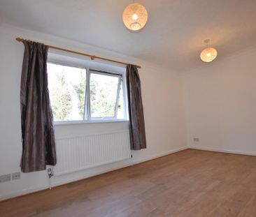 2 bedroom semi-detached house to rent - Photo 3