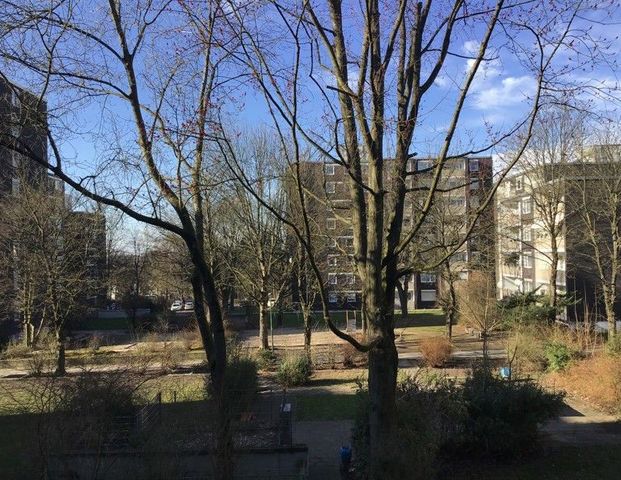 Familienfreundliche 3-Zimmer-Wohnung mit großem Balkon! WBS erforderlich! - Foto 1