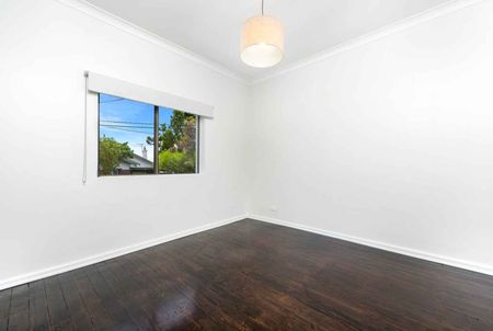 15 Richards Avenue Marrickville - Photo 2