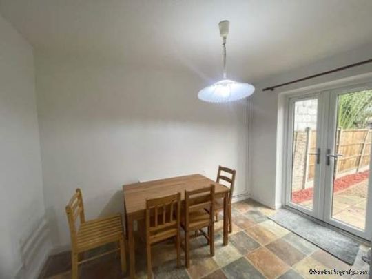 4 bedroom property to rent in London - Photo 1