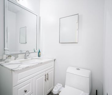 For Lease - 14 Jay Street, Brampton, Ontario - Photo 2