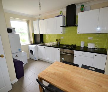 Flat in Tottenham - Photo 4