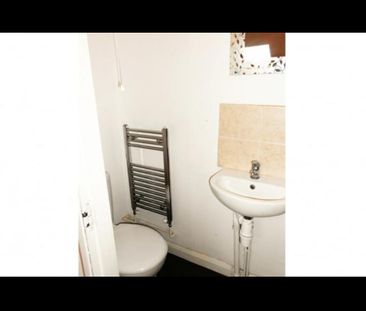 Great 4 bedroom shared house in Bradford - Photo 5