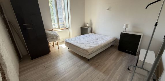 Location Appartement 2 pièces 42m² CHALAMONT 01320 - Photo 2