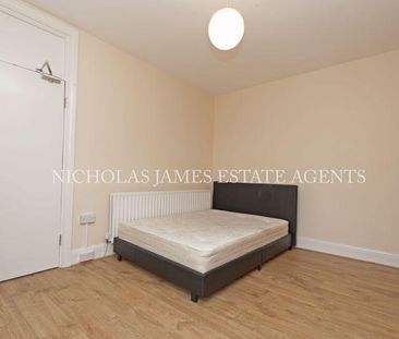 1 bedroom in a house share to rent - Photo 3