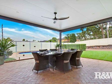 LARGE FAMILY HOME ON CORNER BLOCK - Photo 4