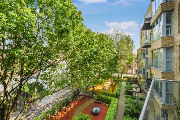 Studio Flat, Victory Place, SE17 - Photo 1