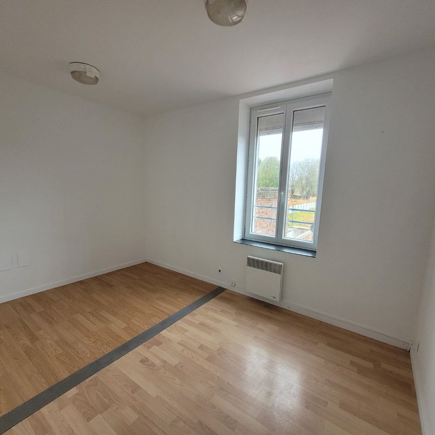 Location Maison 5 pièces 95m² CARVIN 62220 - Photo 1