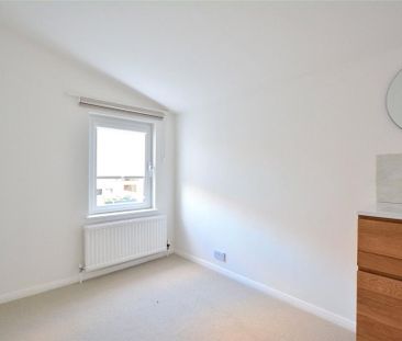 3 bedroom terraced house to rent - Photo 6