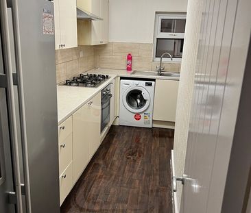 3 Bed Terraced House, Matlock Road, E10 - Photo 1