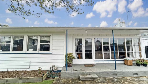 HOKOWHITU - 3 BEDROOMS - Photo 1