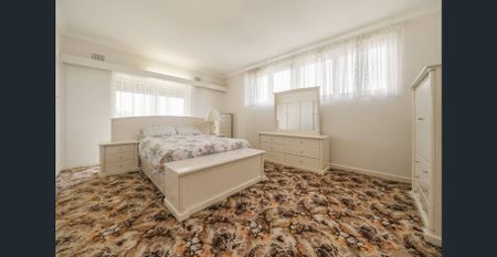 ACREAGE LIFESTYLE IN PRIME RABY LOCATION !!! - Photo 5