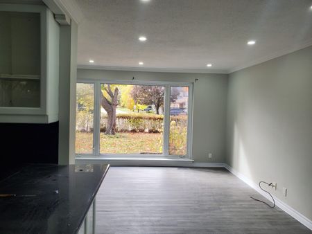 For Lease - 853 Douglas Avenue, Pickering, Ontario - Photo 4