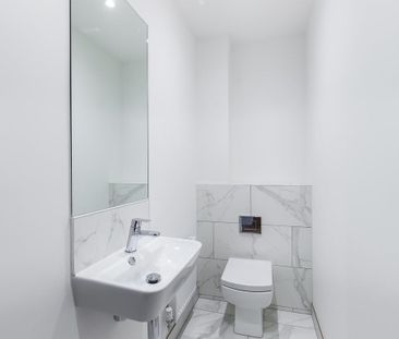 2 bedroom semi-detached house to rent - Photo 2