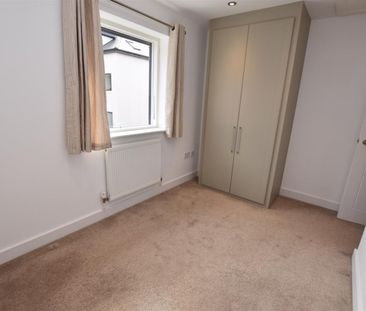 Cavalier Crescent, Worcester - Photo 1