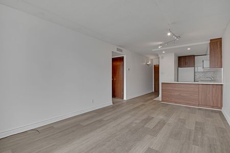 For Lease - 914 Yonge Street Unit# 1704, Toronto, Ontario - Photo 2