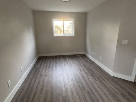 9A Tripp Ave, Unit 2, Belleville, ON - Photo 5