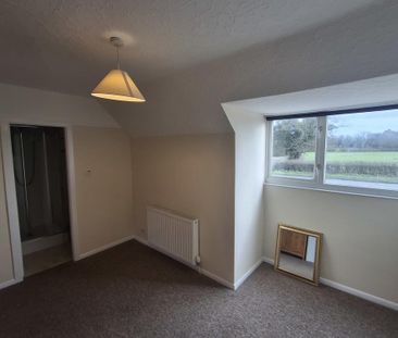 3 bedroom detached bungalow to rent - Photo 4