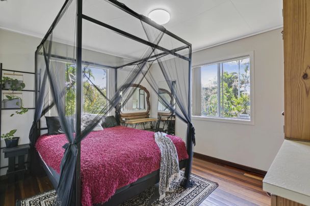 Charming high set home in prime Maroochydore location - Photo 1