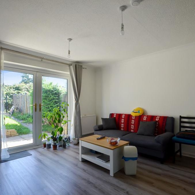 2 bedroom terraced house to rent - Photo 1