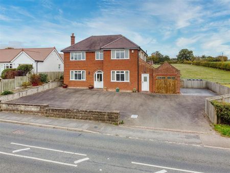 4 bedroom detached house to rent - Photo 2