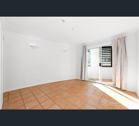 12/19 O'Connell Street, Kangaroo Point, Qld 4169 - Photo 4