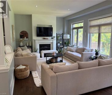 104 DIIORIO Circle, Ancaster, Ontario, L9K1T2 - Photo 5