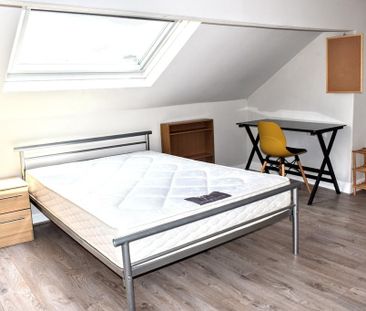 5 bedroom terraced house to rent - Photo 4