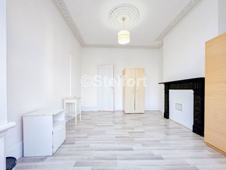 Boleyn Road, E7, London - Photo 2